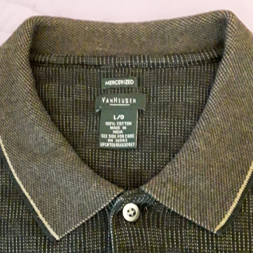 Van Heusen Black & Cream Polo Shirt EUC